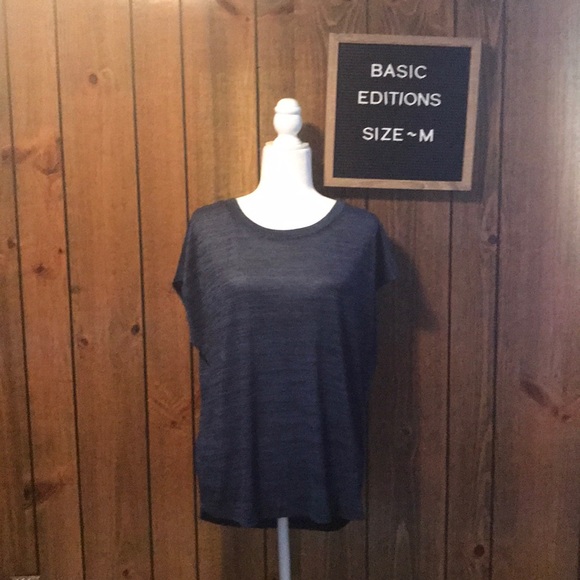 Basic Editions top - Picture 5 of 7